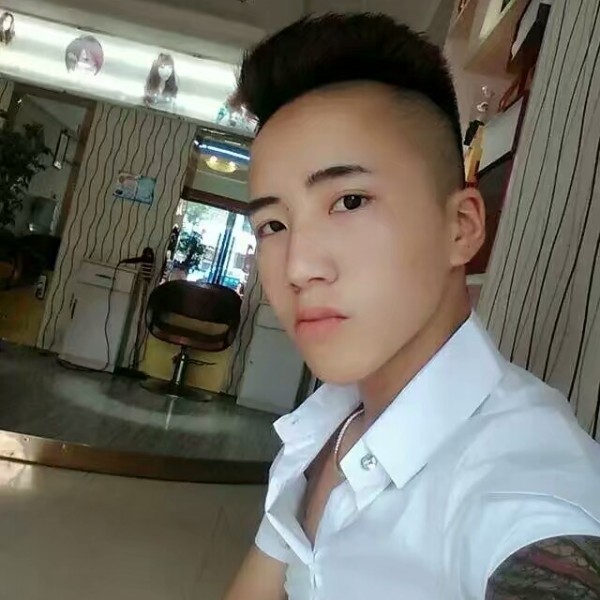 忧郁电脑的照片