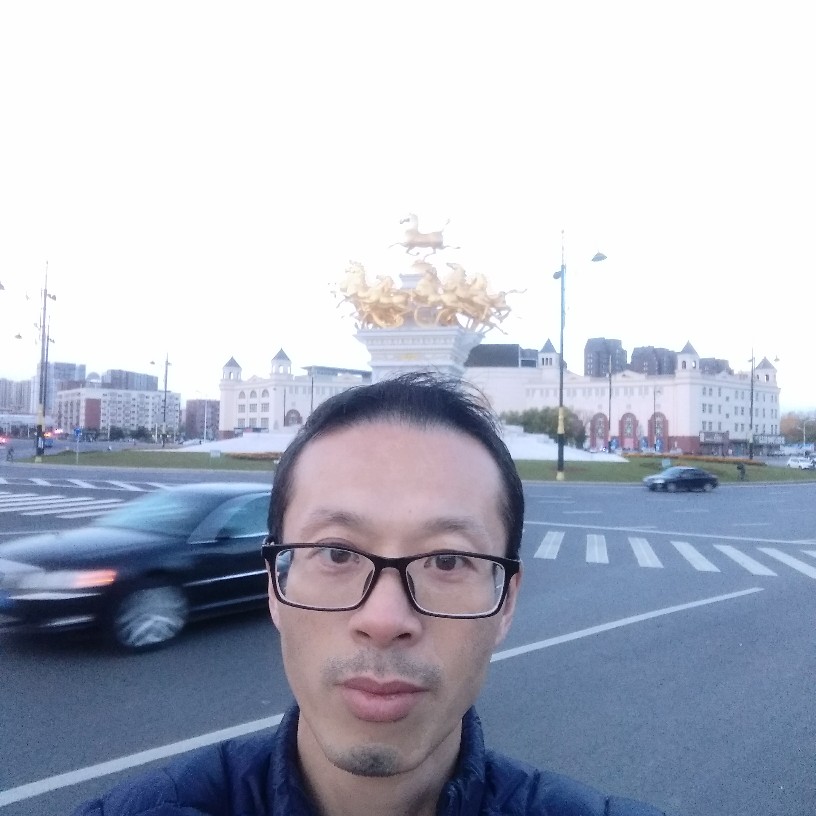 孤独巨人的照片