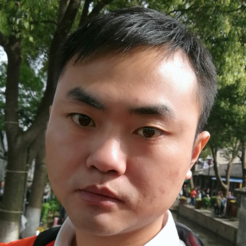 赵子小雷雷的照片