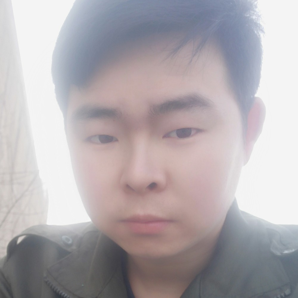 拉长扯眼神的照片