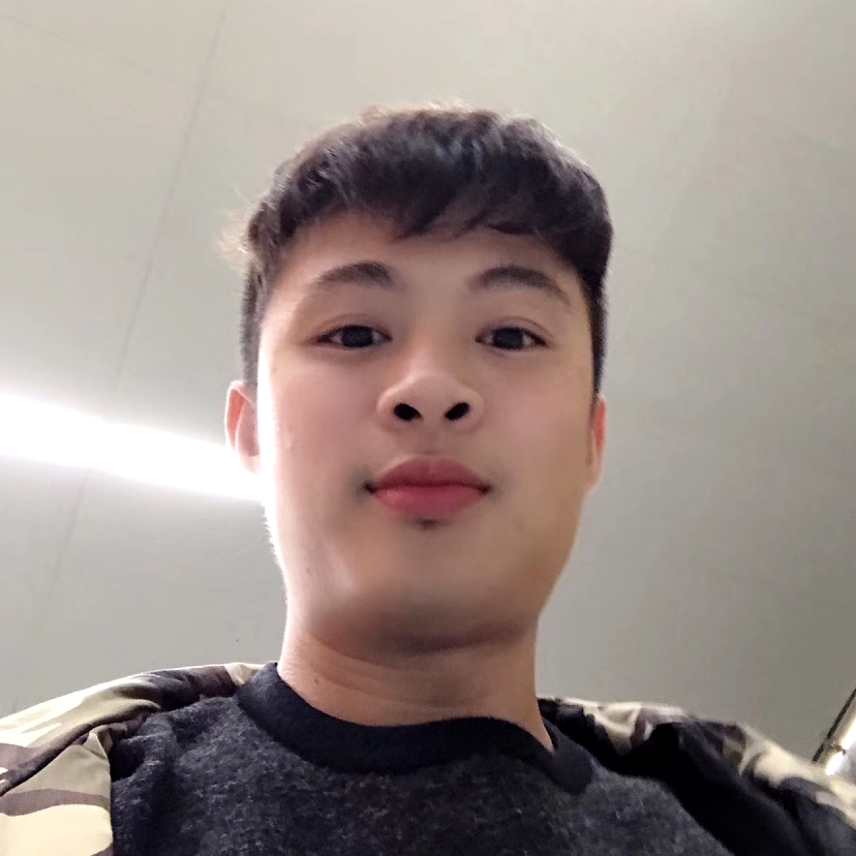潇洒蹁跹剪影的照片