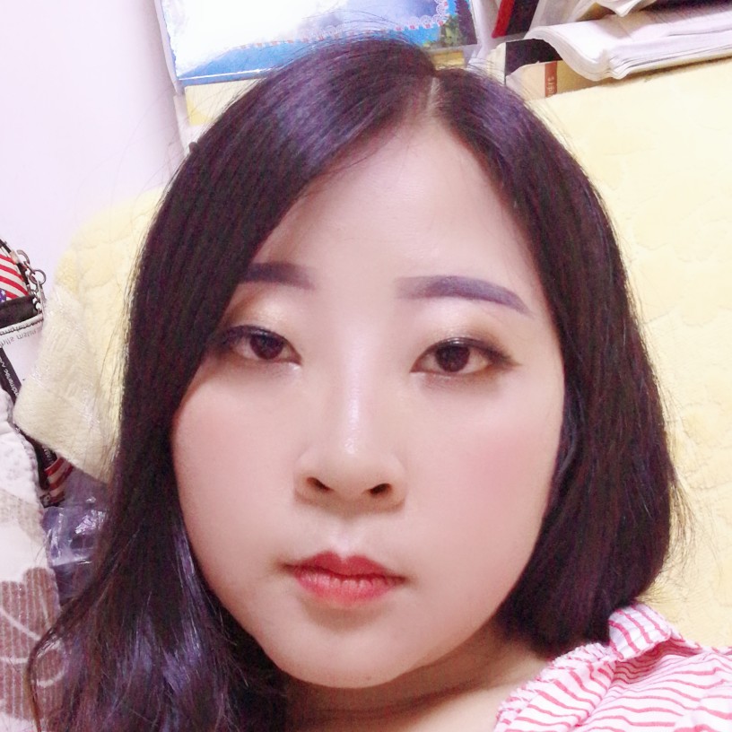 现代玉米的照片