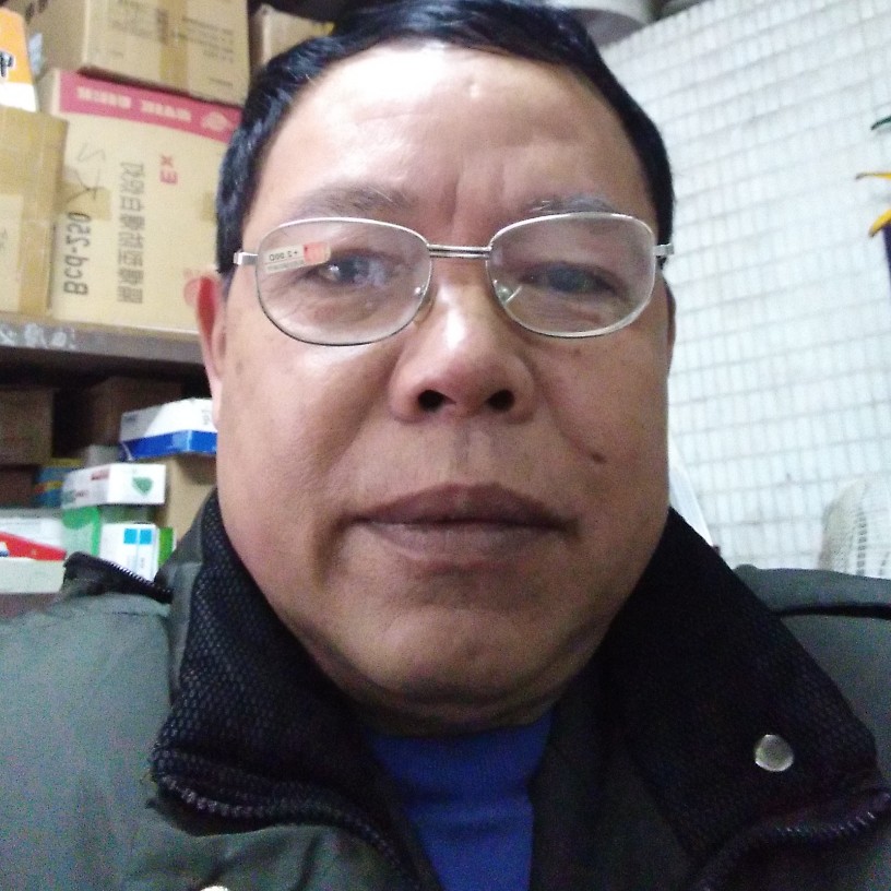 饱满大山的照片