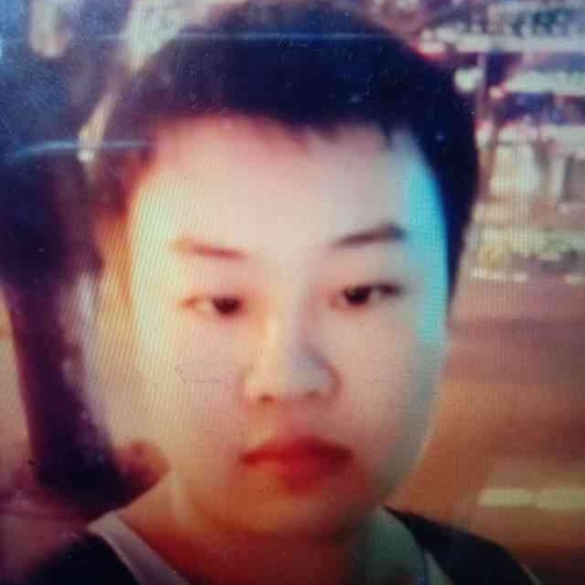 寒冷迎耳机的照片