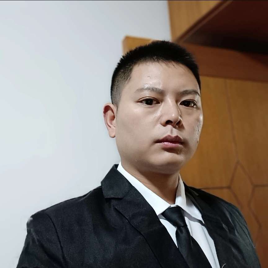 龙人可的照片