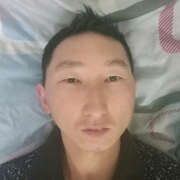 冥王星回眸忧伤的照片