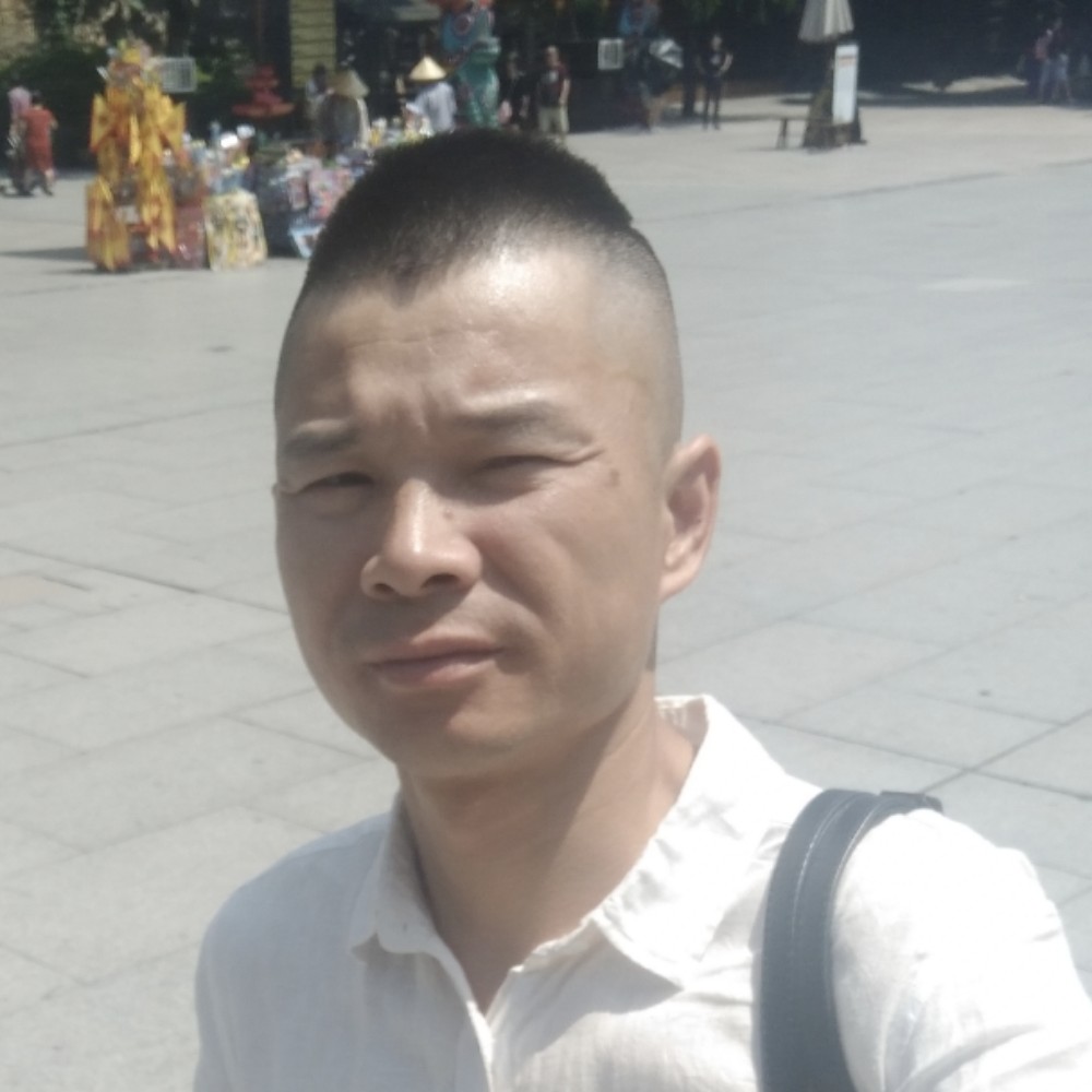 如梦笑无辜的照片