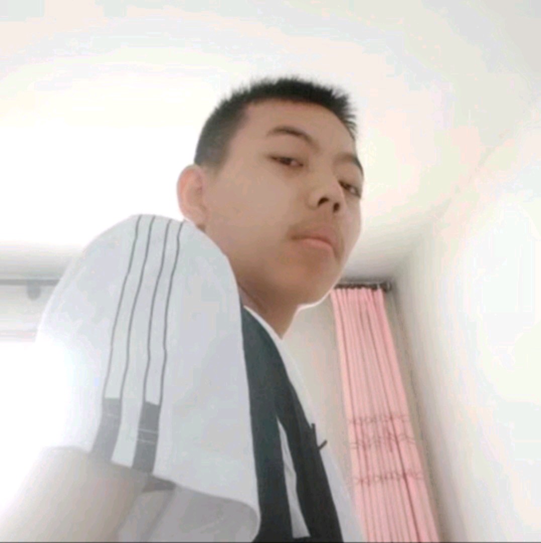 陌颜笑虚幻的照片