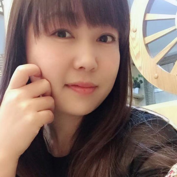 郑雨薇的照片