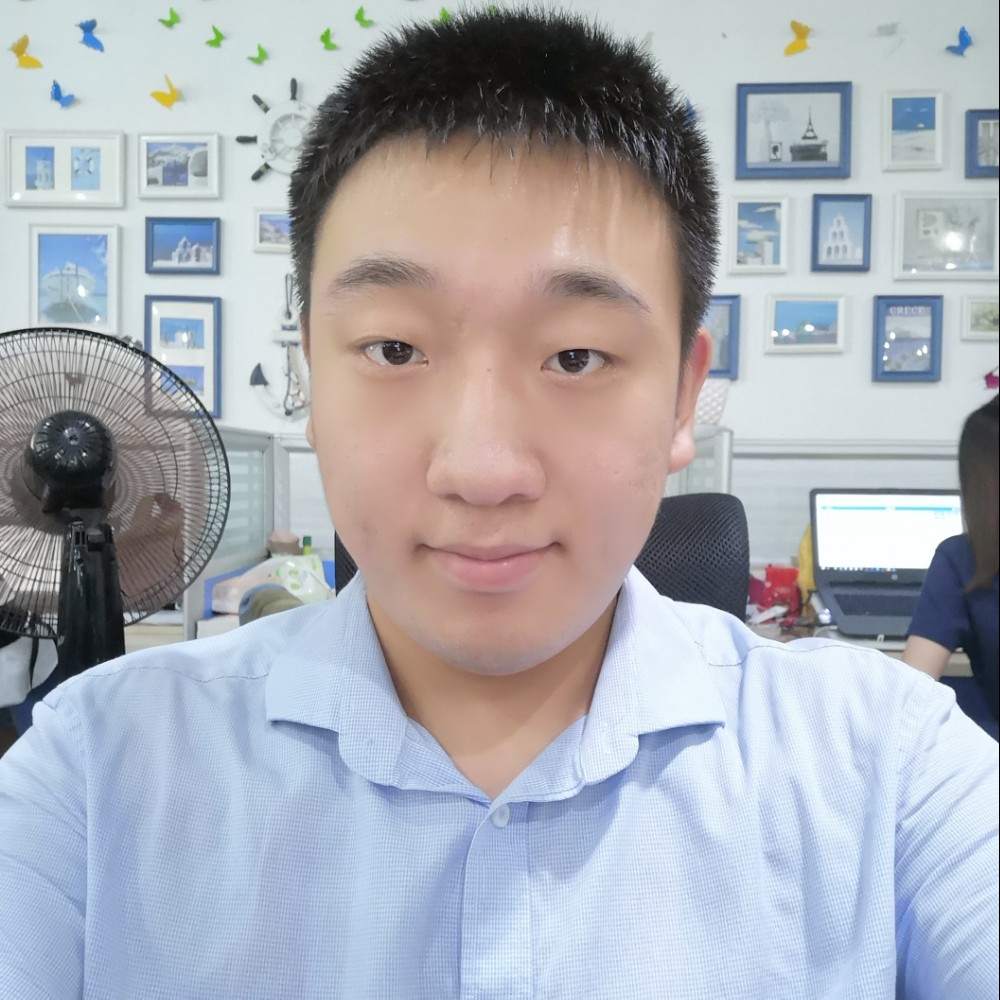 静静的看着不错的照片