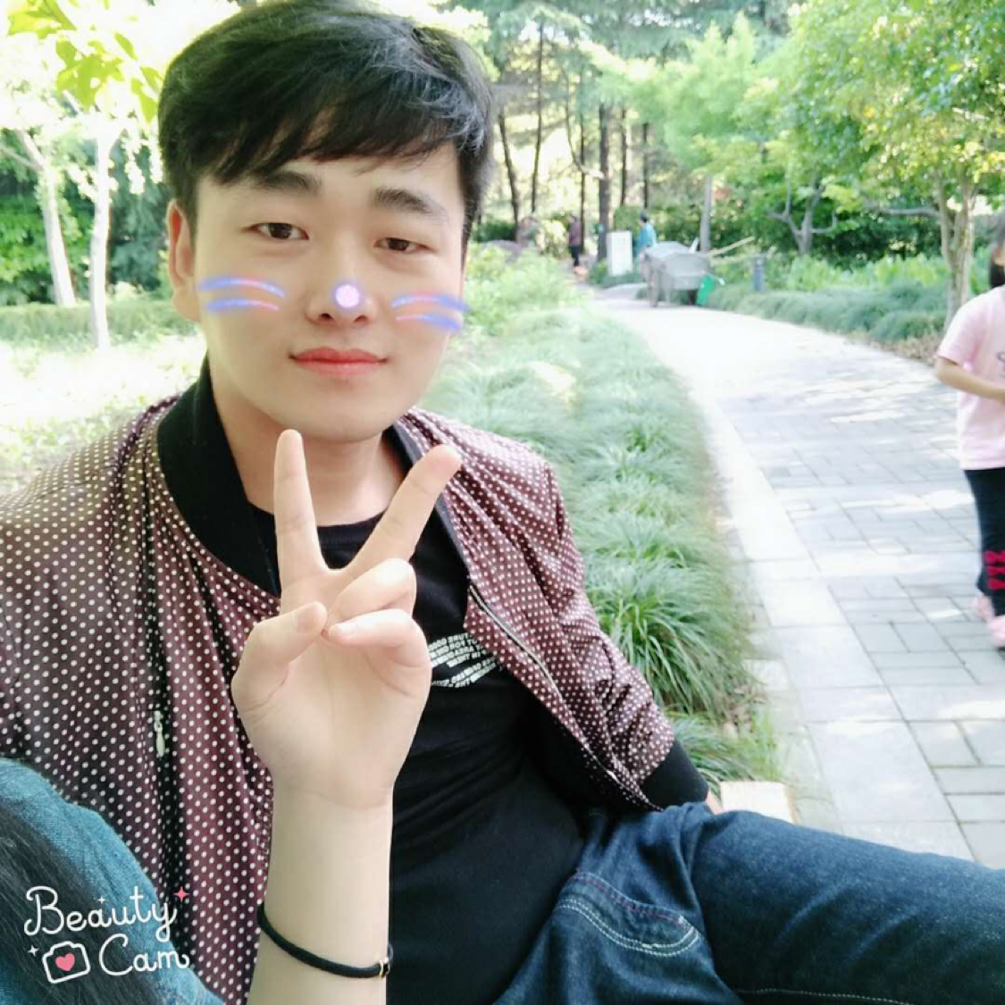 狂野保卫帆布鞋的照片