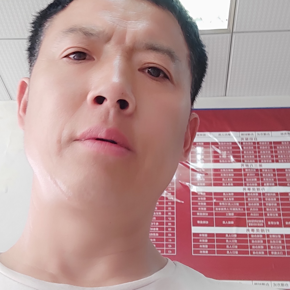 欢喜踢小蜜蜂的照片