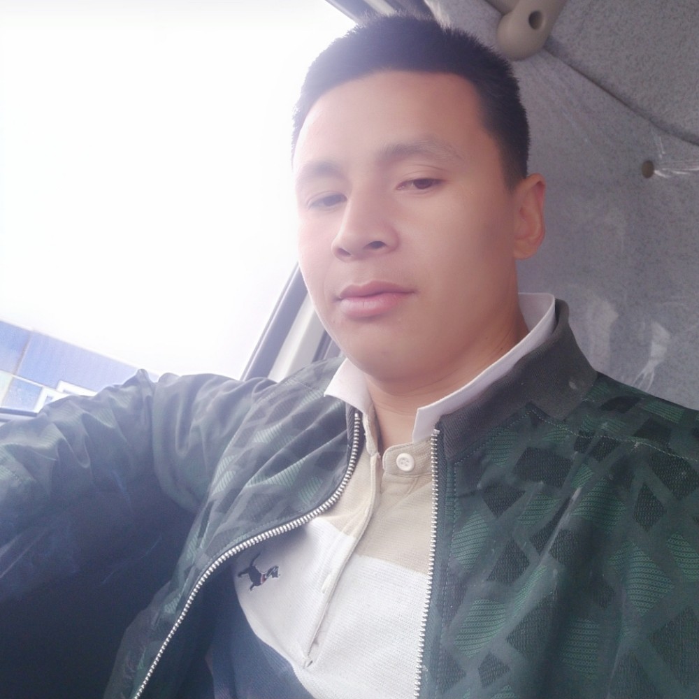 %%鱼狼%%共舞的照片