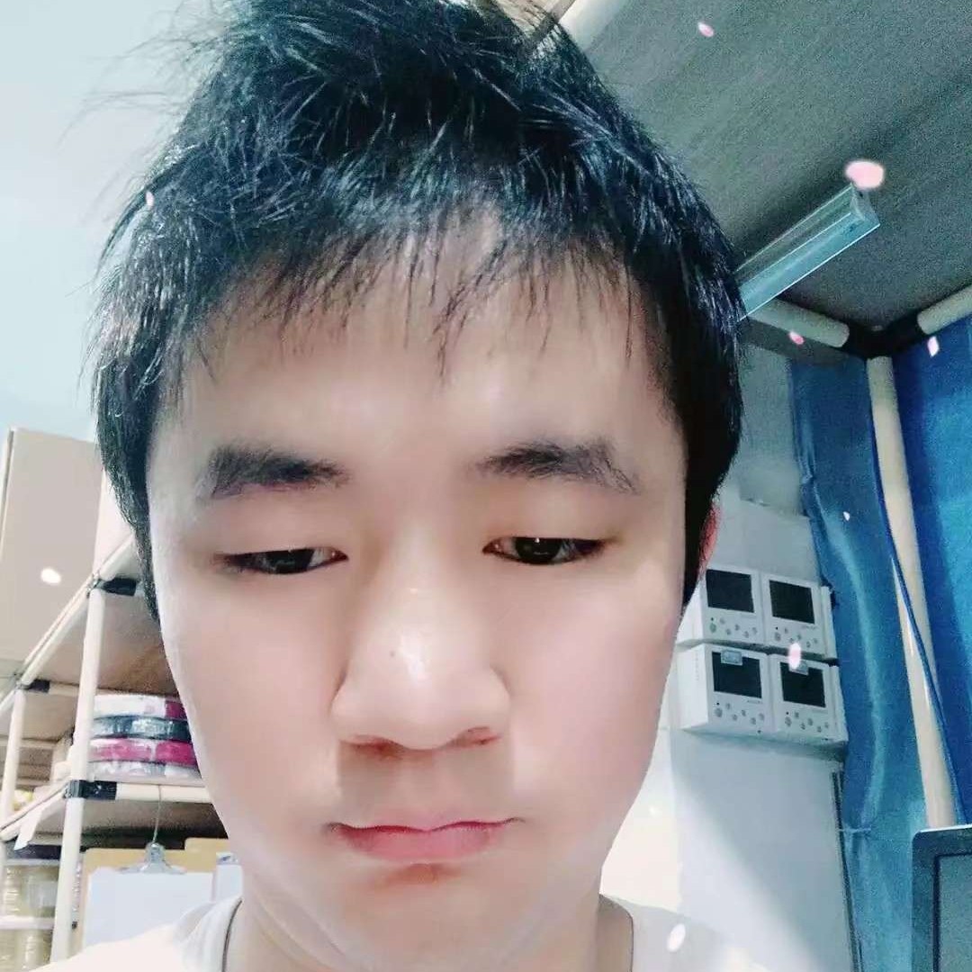 普通又平凡的人的照片