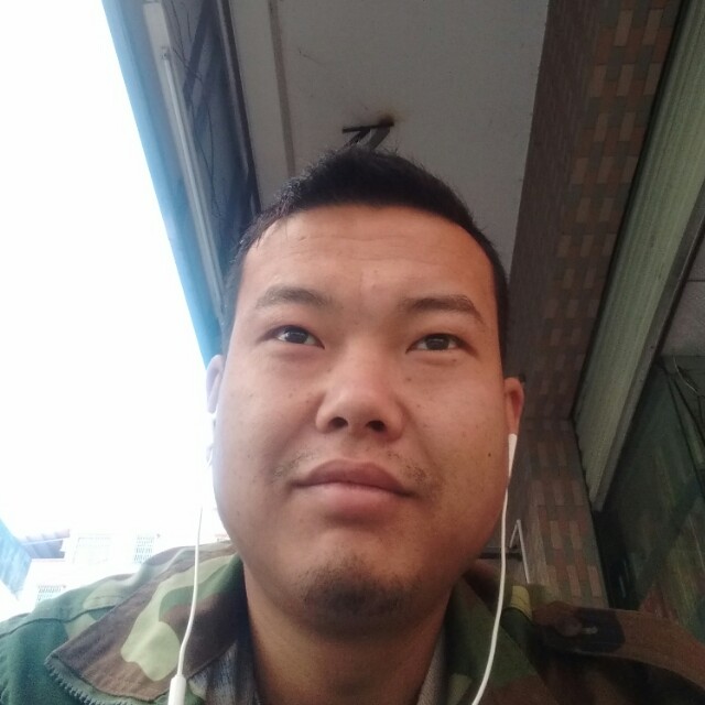 辛勤冷月的照片