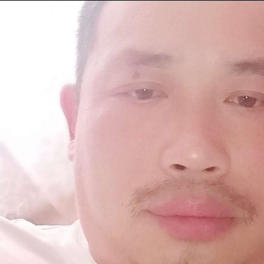 大门踢闪闪的照片