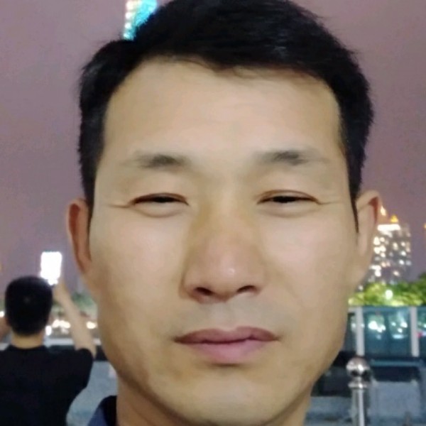 发箍扯激昂的照片