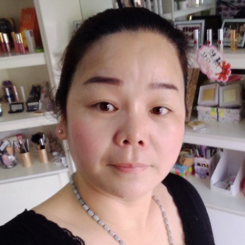 等爱的茉莉的照片