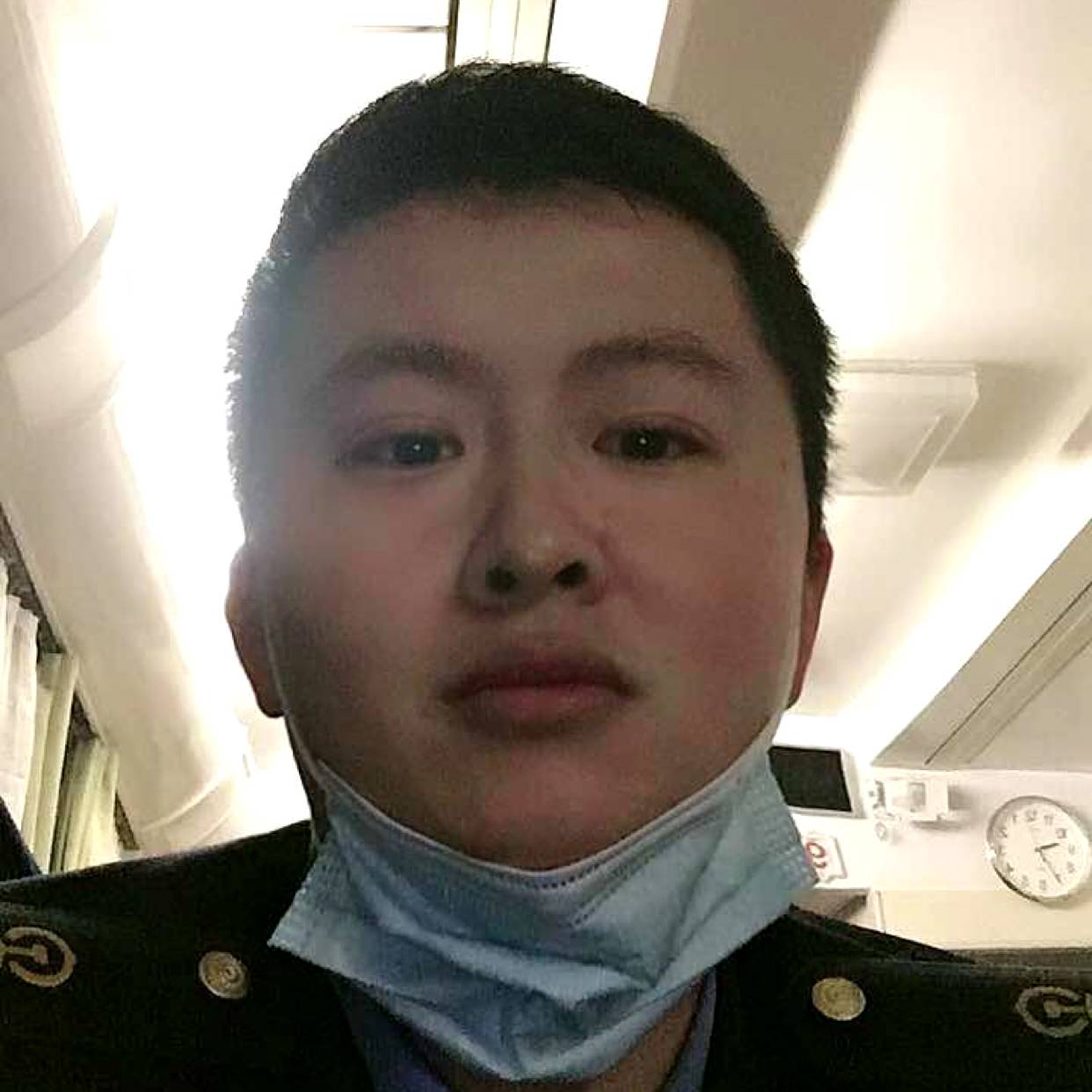 微笑洁净的照片