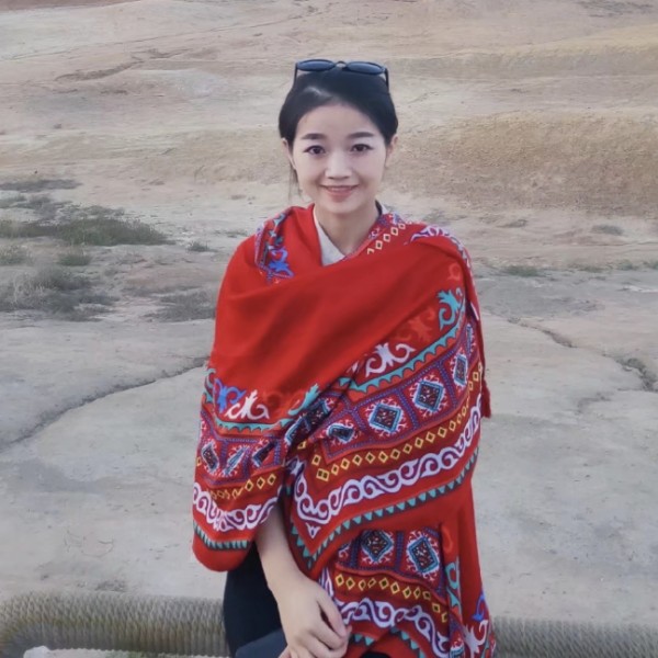 安静笑爱情的照片