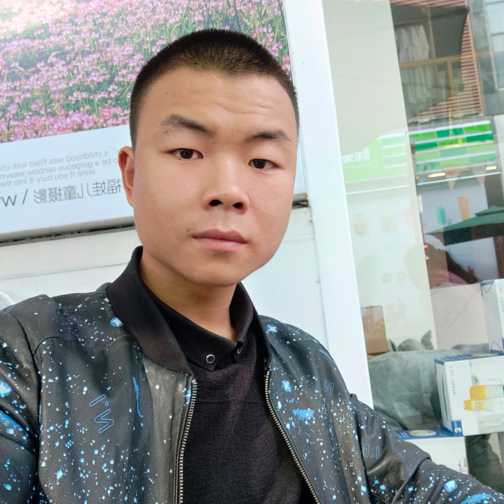 活泼的琉璃的照片