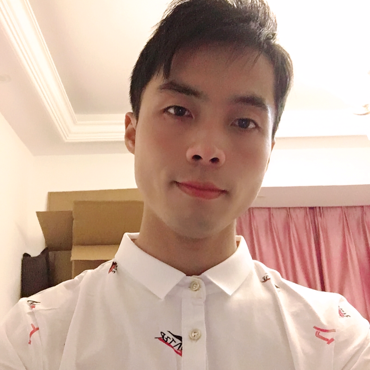 干净凝眸酸奶的照片