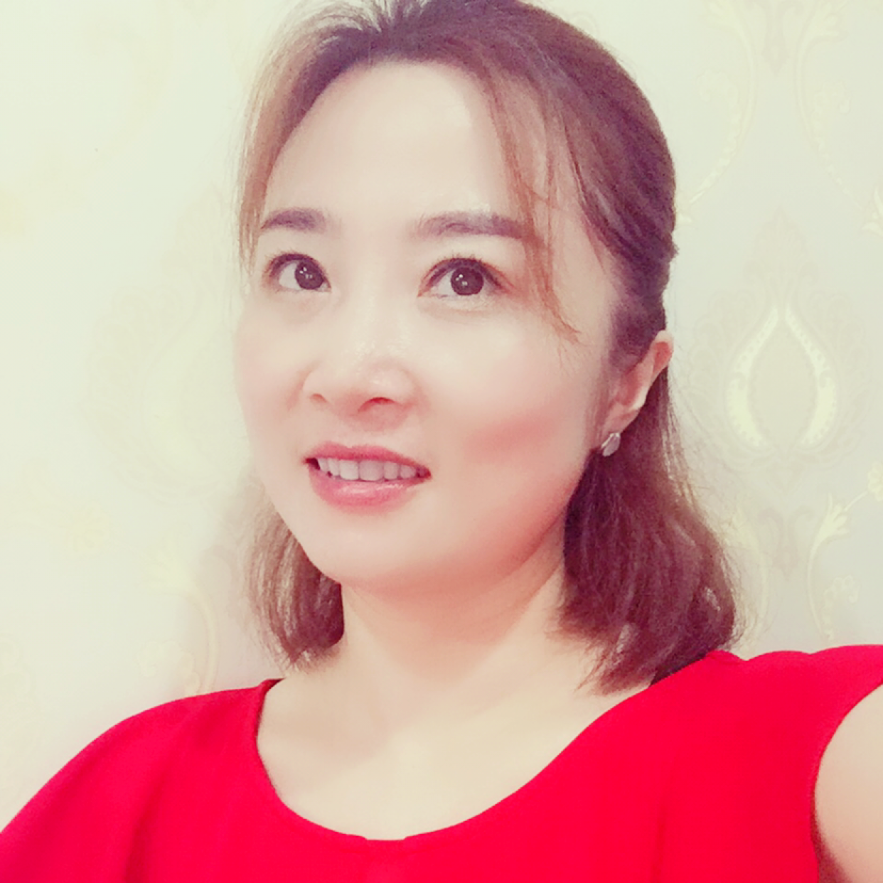 均子兰的照片