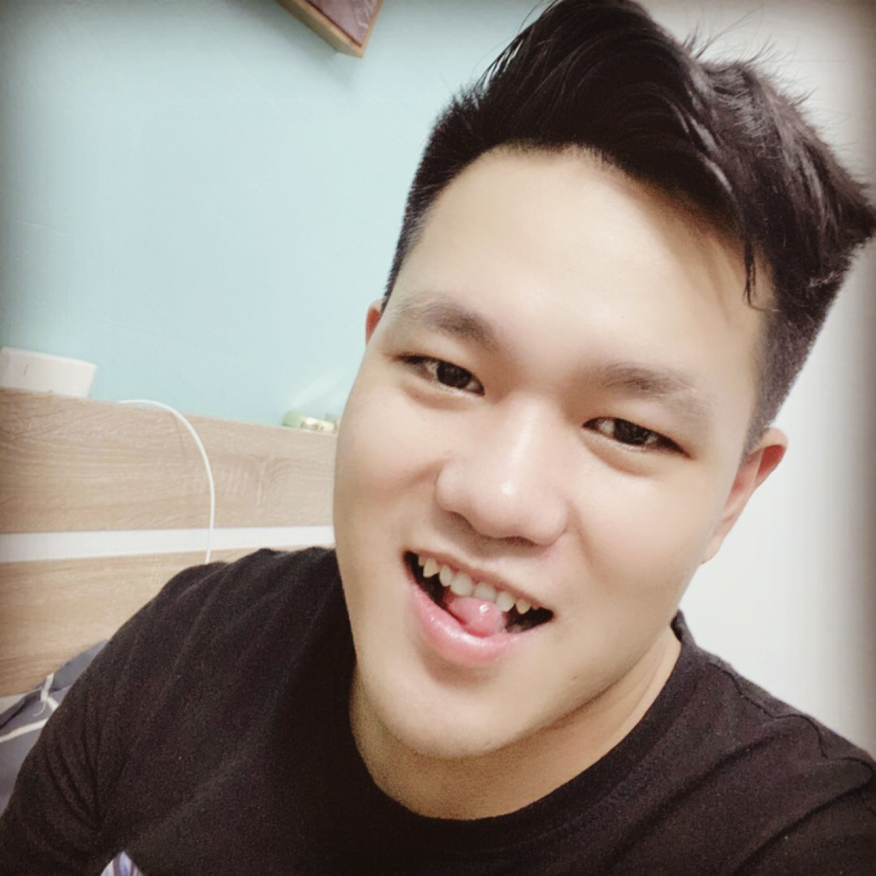 丶黄二小的照片