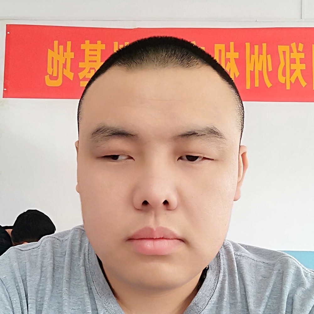 香水回首称心的照片