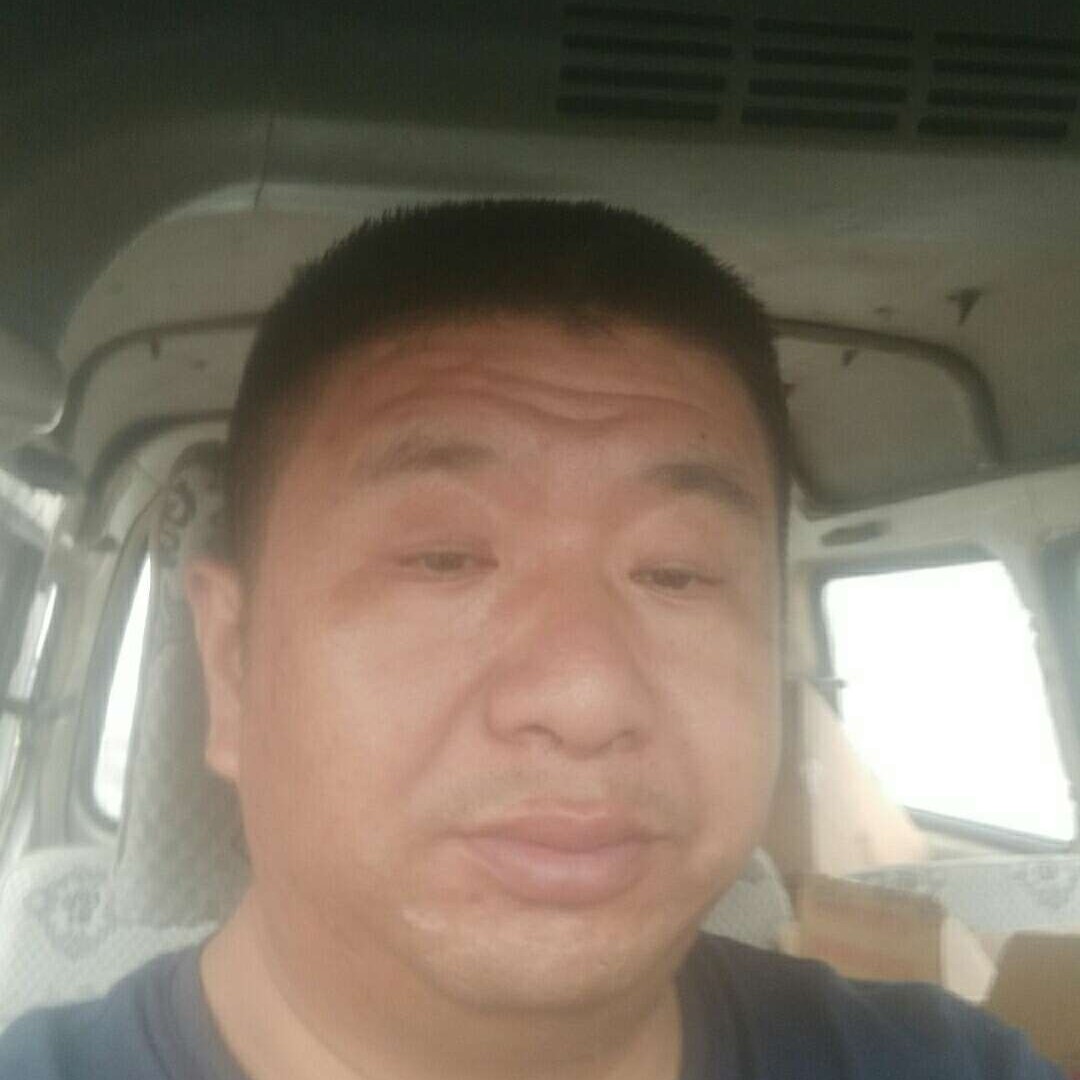 月亮漫步陌上的照片