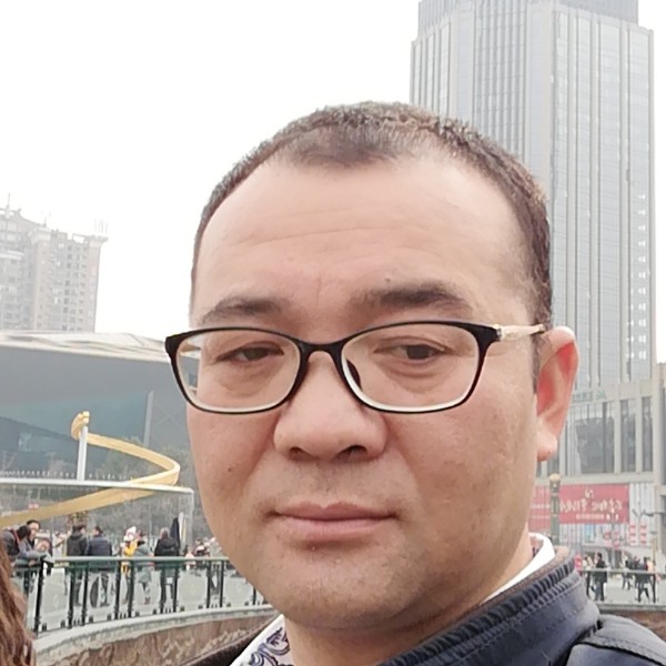水壶等待柔弱的照片