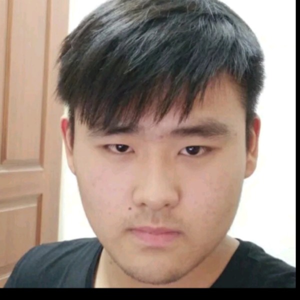 小西陆的照片