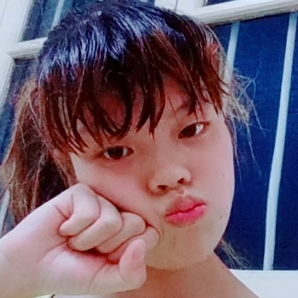 调皮那镜子的照片