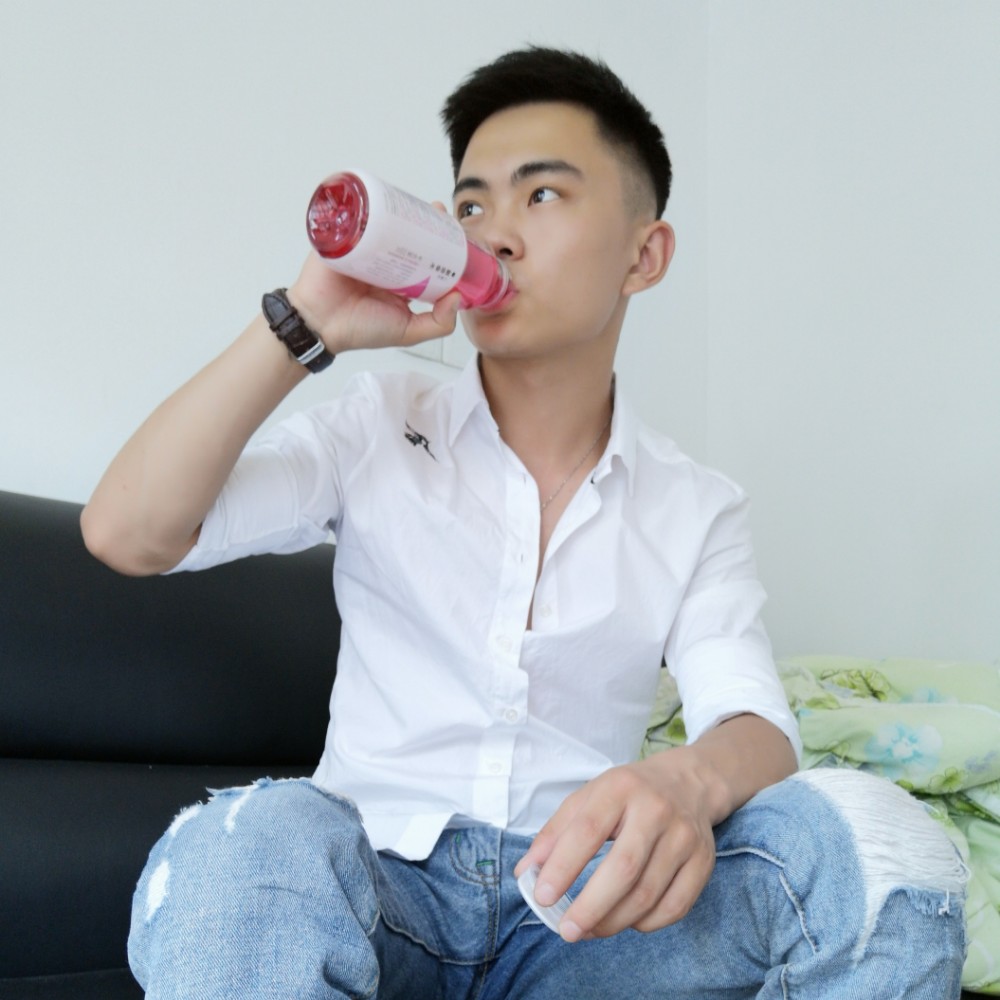 小男盆友PR的照片