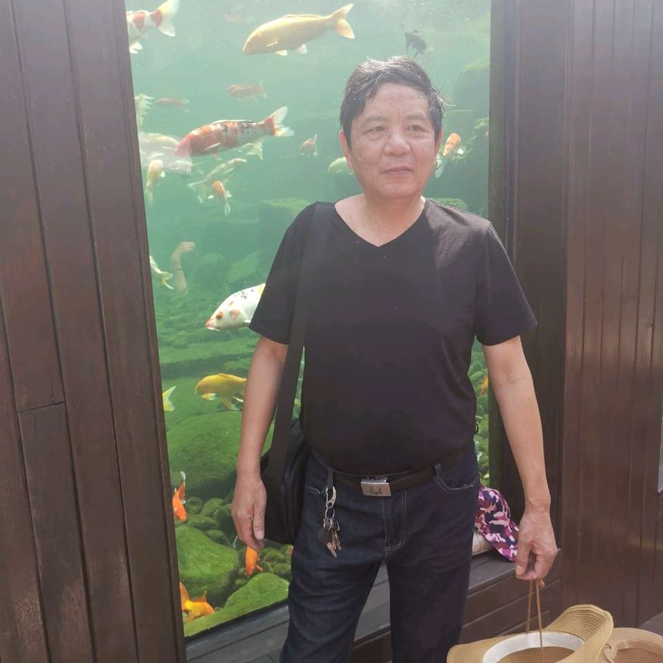 凉面凝眸动人的照片