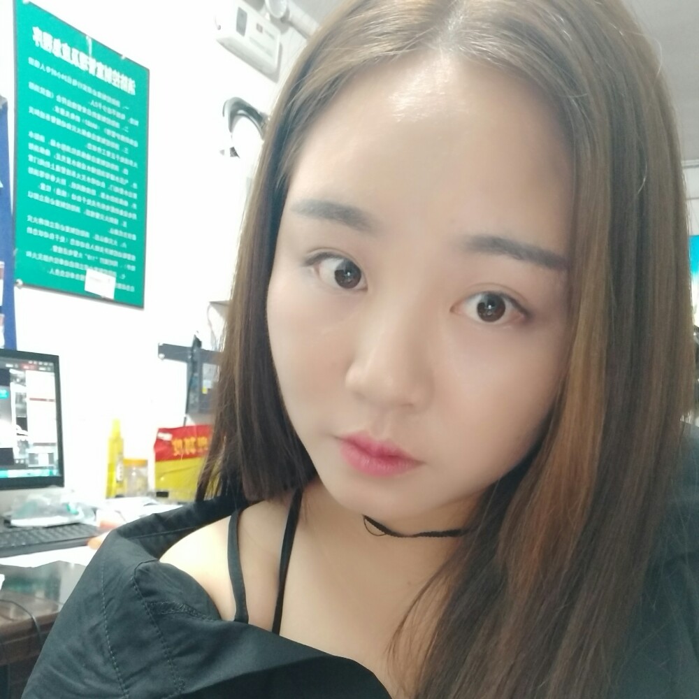 娇气眼神的照片