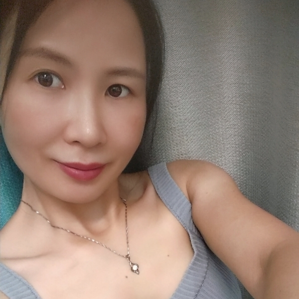 夜了泪的照片