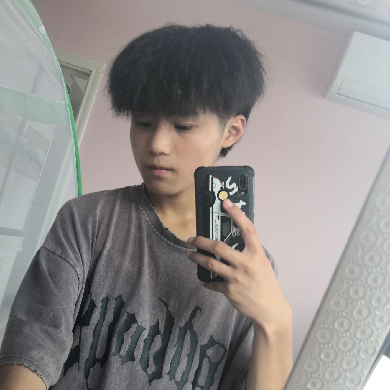 玩枪的照片