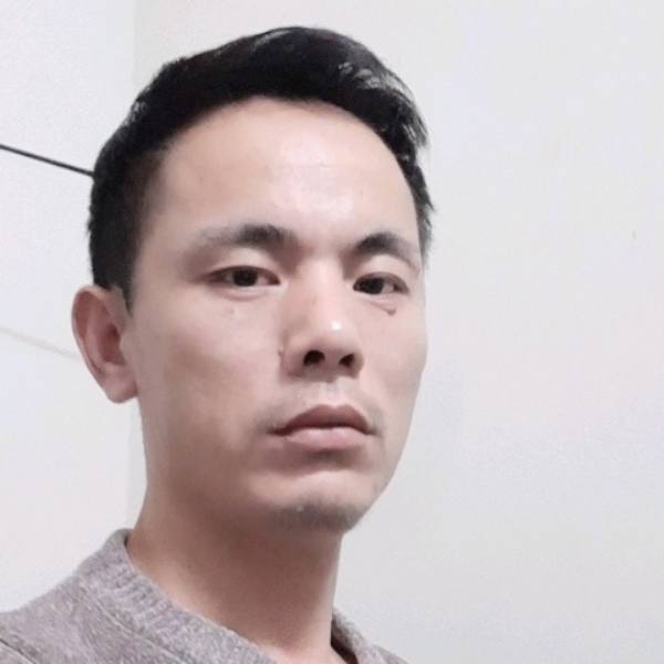斐诚勿老的照片