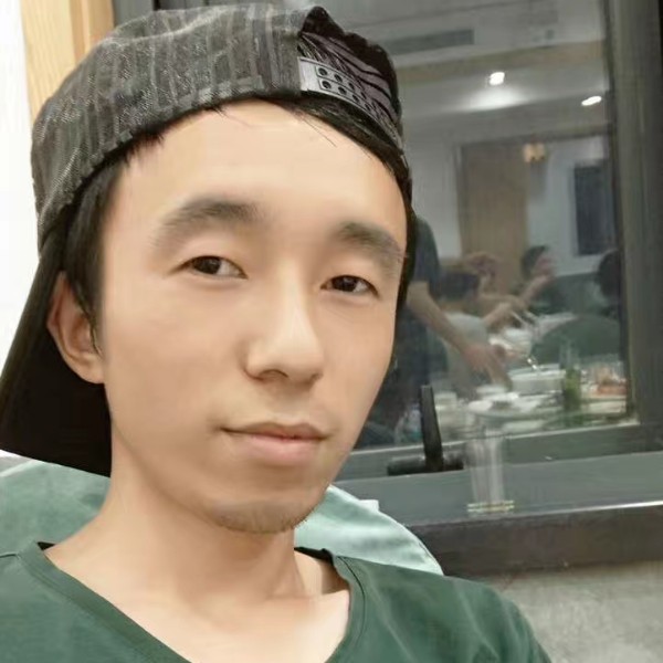 迷恋那曾经的、笑的照片