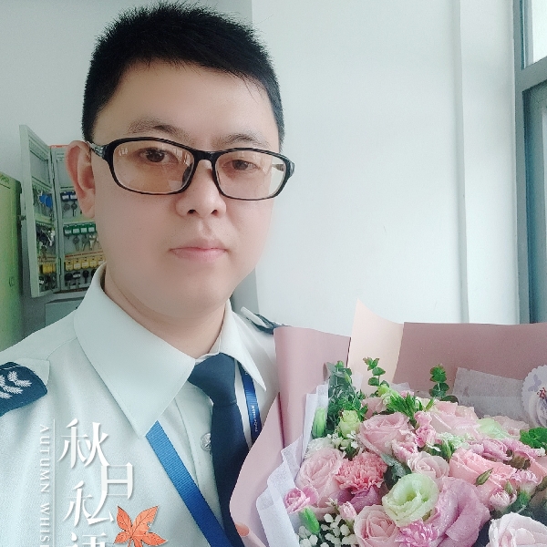 蒜苔炒肉的照片