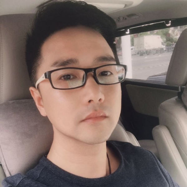 纯真拾忆灯泡的照片