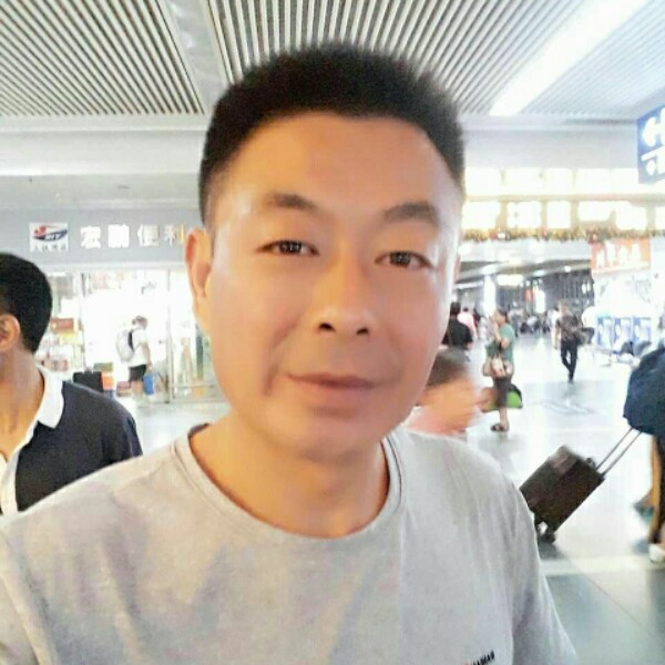 自信电源的照片
