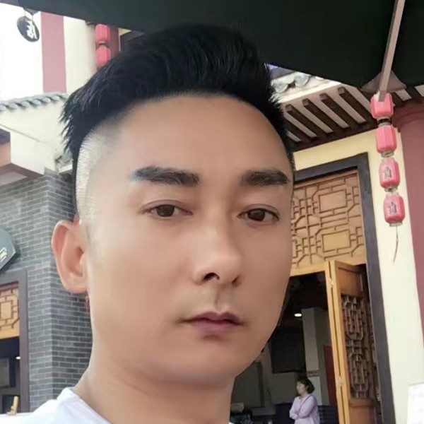 杰克琼斯巴达勇士的照片