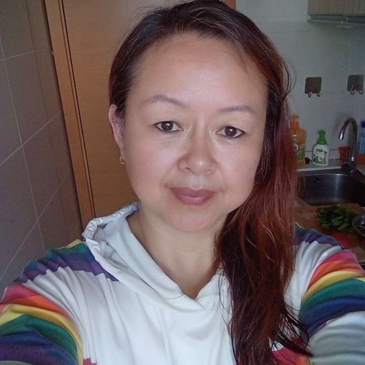 害羞那草丛的照片