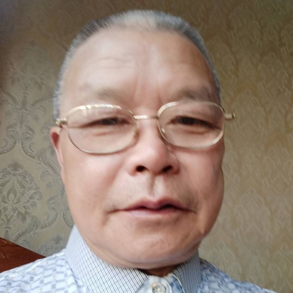 署光坚持的照片