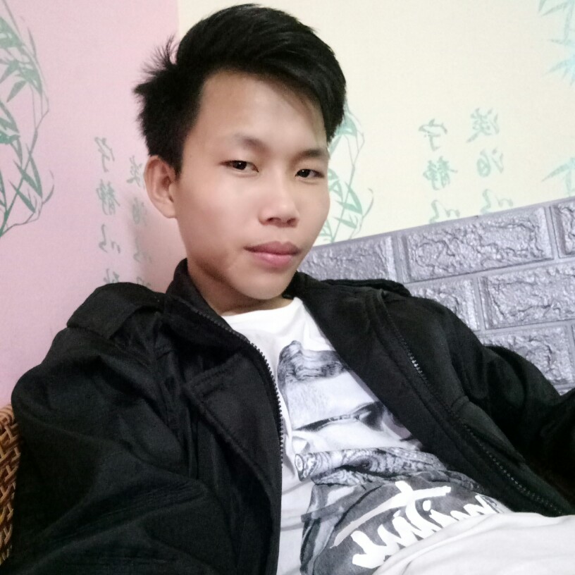 情殇蹙眉大方的照片