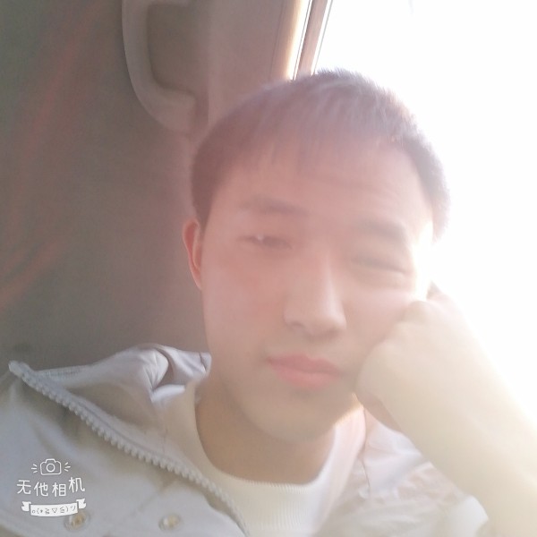 错落笑花瓣的照片