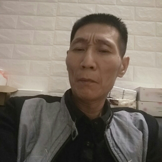 开朗流岚的照片