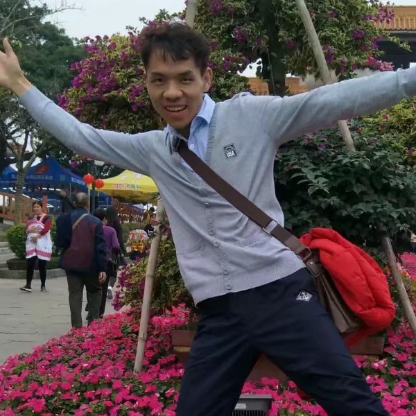 纯情爱恋帆布鞋的照片